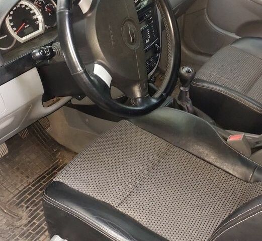 Сірий Шевроле Авео, об'ємом двигуна 1.6 л та пробігом 170 тис. км за 5900 $, фото 3 на Automoto.ua