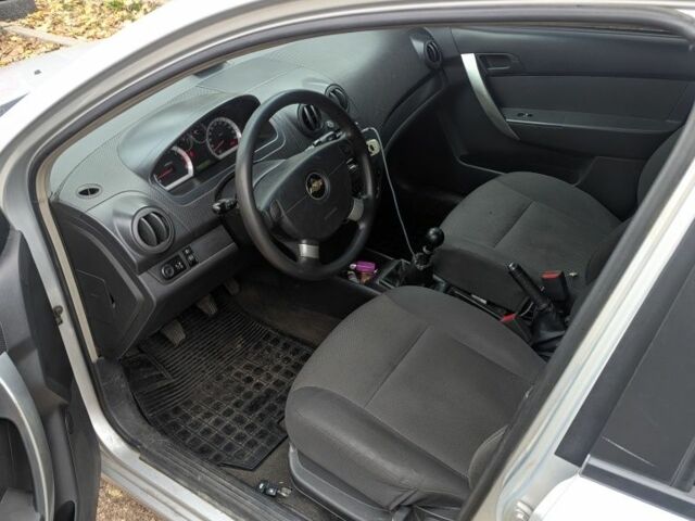 Серый Шевроле Авео, объемом двигателя 1.5 л и пробегом 116 тыс. км за 3500 $, фото 4 на Automoto.ua