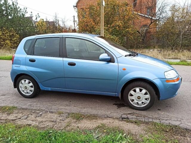 Синий Шевроле Авео, объемом двигателя 1.5 л и пробегом 190 тыс. км за 3500 $, фото 6 на Automoto.ua