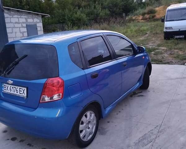 Синій Шевроле Авео, об'ємом двигуна 1.5 л та пробігом 150 тис. км за 2700 $, фото 1 на Automoto.ua