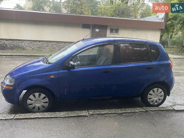 Синій Шевроле Авео, об'ємом двигуна 1.5 л та пробігом 500 тис. км за 2400 $, фото 1 на Automoto.ua