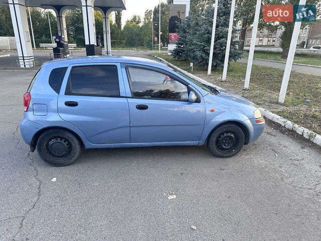 Синий Шевроле Авео, объемом двигателя 1.5 л и пробегом 205 тыс. км за 3100 $, фото 5 на Automoto.ua