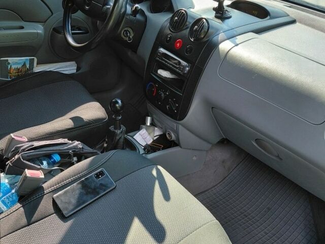 Синий Шевроле Авео, объемом двигателя 1.5 л и пробегом 200 тыс. км за 2999 $, фото 7 на Automoto.ua