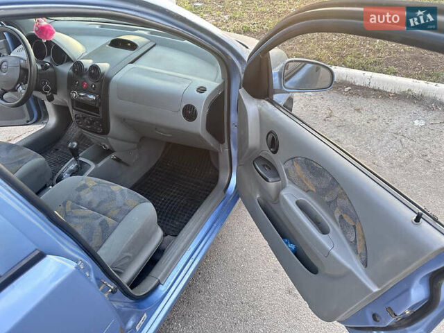 Синий Шевроле Авео, объемом двигателя 1.5 л и пробегом 205 тыс. км за 3100 $, фото 4 на Automoto.ua
