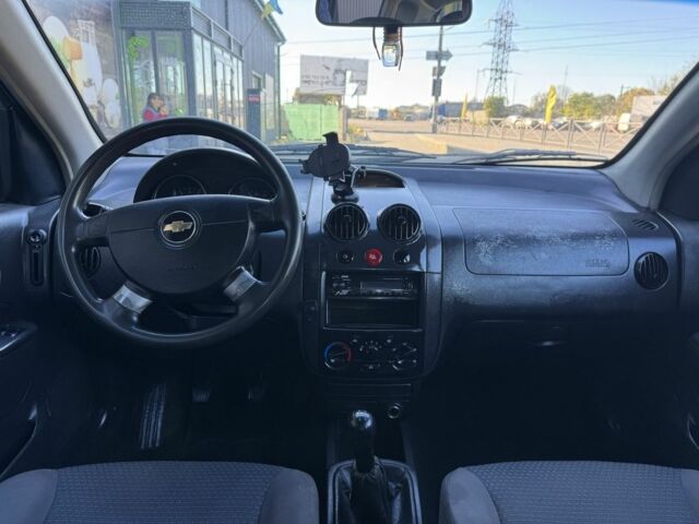 Синій Шевроле Авео, об'ємом двигуна 1.5 л та пробігом 175 тис. км за 1900 $, фото 17 на Automoto.ua