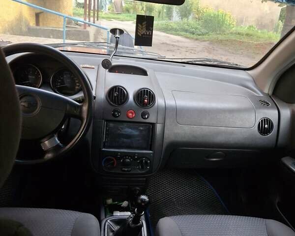 Синий Шевроле Авео, объемом двигателя 1.5 л и пробегом 195 тыс. км за 2900 $, фото 7 на Automoto.ua