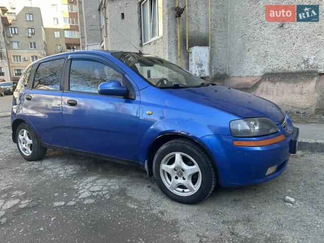 Синий Шевроле Авео, объемом двигателя 1.5 л и пробегом 216 тыс. км за 2900 $, фото 1 на Automoto.ua