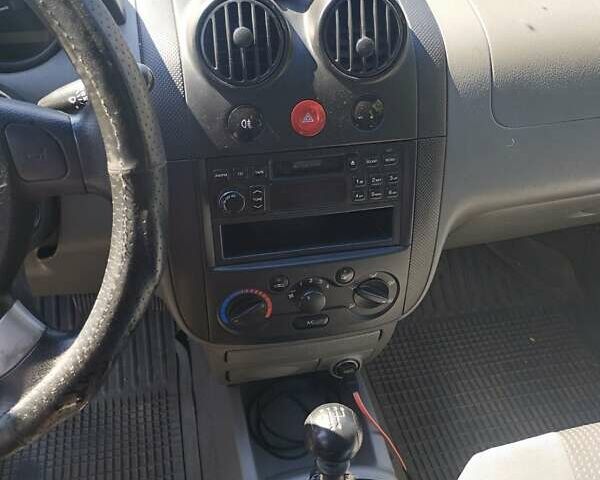 Синий Шевроле Авео, объемом двигателя 1.5 л и пробегом 230 тыс. км за 2500 $, фото 4 на Automoto.ua