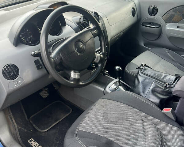 Синій Шевроле Авео, об'ємом двигуна 1.5 л та пробігом 282 тис. км за 2950 $, фото 15 на Automoto.ua