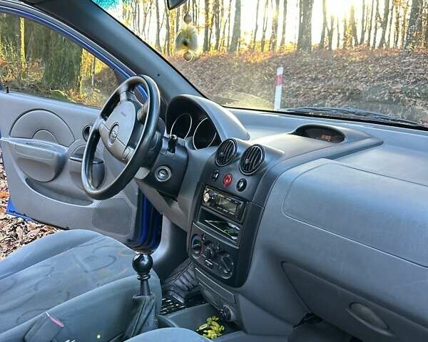 Синий Шевроле Авео, объемом двигателя 1.5 л и пробегом 250 тыс. км за 3500 $, фото 4 на Automoto.ua