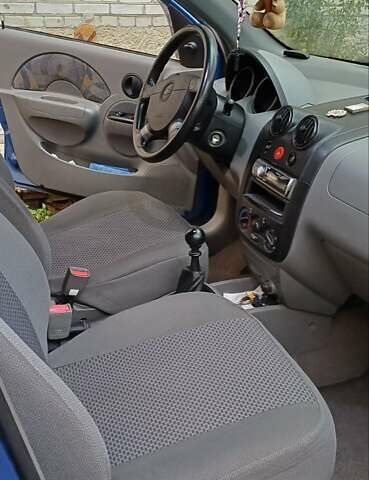 Синій Шевроле Авео, об'ємом двигуна 1.5 л та пробігом 140 тис. км за 3000 $, фото 7 на Automoto.ua