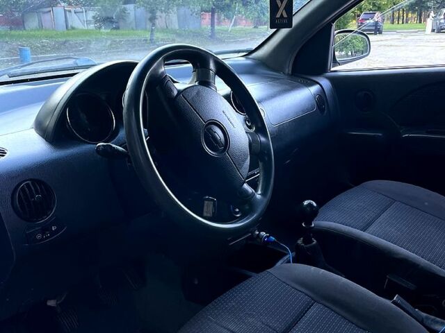 Синий Шевроле Авео, объемом двигателя 1.5 л и пробегом 232 тыс. км за 1950 $, фото 6 на Automoto.ua