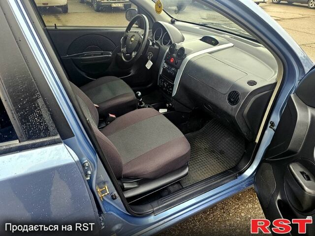 Синий Шевроле Авео, объемом двигателя 1.5 л и пробегом 172 тыс. км за 2850 $, фото 10 на Automoto.ua