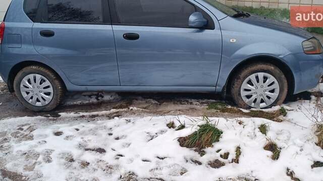 Синий Шевроле Авео, объемом двигателя 1.5 л и пробегом 356 тыс. км за 3000 $, фото 6 на Automoto.ua