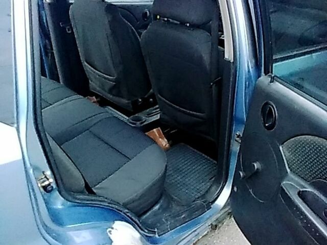 Синий Шевроле Авео, объемом двигателя 1.5 л и пробегом 380 тыс. км за 2450 $, фото 2 на Automoto.ua