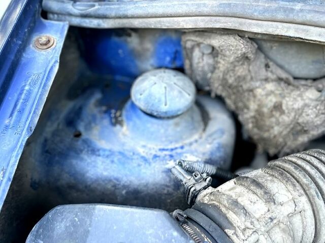 Синий Шевроле Авео, объемом двигателя 1.5 л и пробегом 232 тыс. км за 1950 $, фото 5 на Automoto.ua