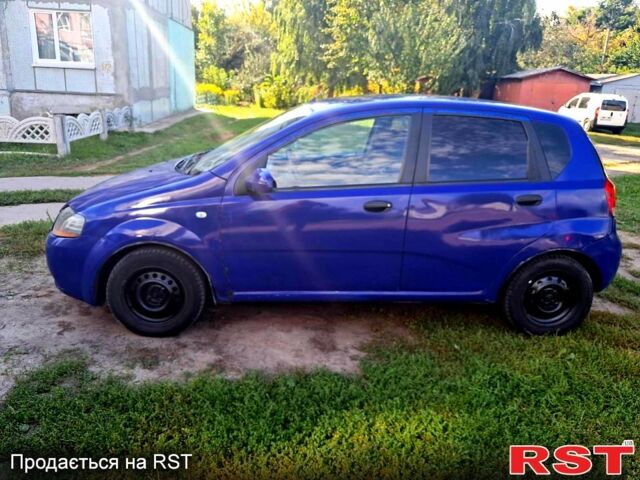 Синий Шевроле Авео, объемом двигателя 1.5 л и пробегом 283 тыс. км за 2100 $, фото 1 на Automoto.ua