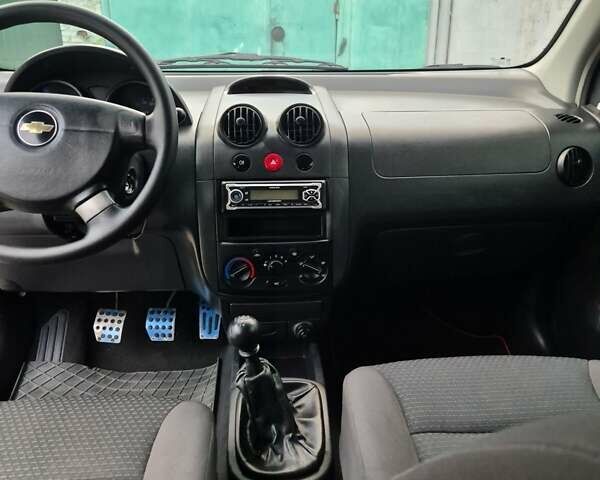 Синій Шевроле Авео, об'ємом двигуна 1.5 л та пробігом 103 тис. км за 2000 $, фото 13 на Automoto.ua