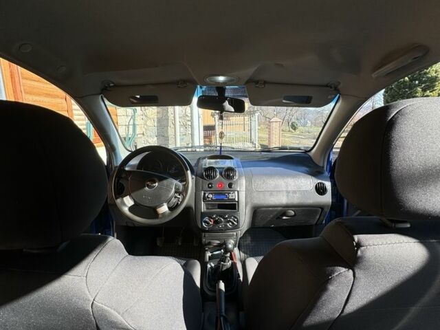 Синий Шевроле Авео, объемом двигателя 1.5 л и пробегом 73 тыс. км за 3400 $, фото 6 на Automoto.ua