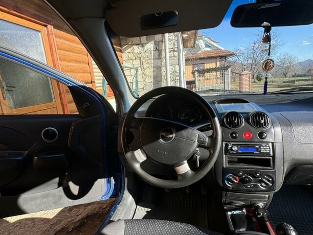 Синий Шевроле Авео, объемом двигателя 1.5 л и пробегом 73 тыс. км за 3400 $, фото 7 на Automoto.ua