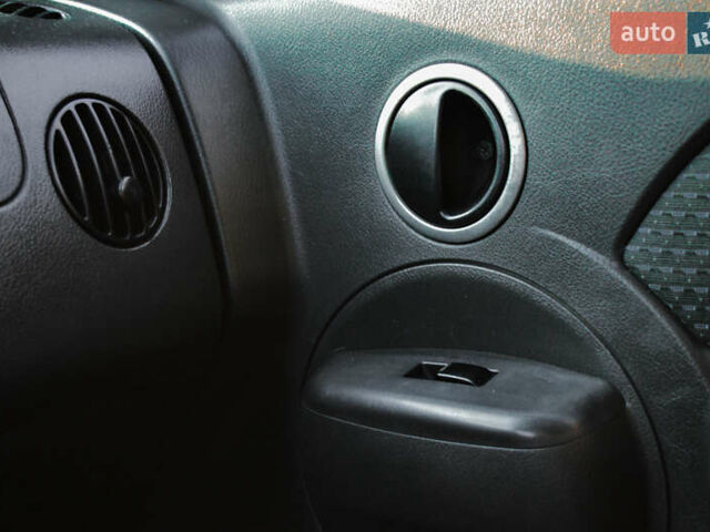 Синій Шевроле Авео, об'ємом двигуна 1.5 л та пробігом 285 тис. км за 2900 $, фото 31 на Automoto.ua