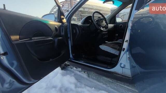 Синий Шевроле Авео, объемом двигателя 1.5 л и пробегом 328 тыс. км за 2800 $, фото 9 на Automoto.ua