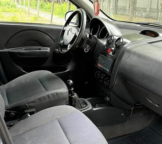 Синий Шевроле Авео, объемом двигателя 1.5 л и пробегом 186 тыс. км за 2950 $, фото 6 на Automoto.ua
