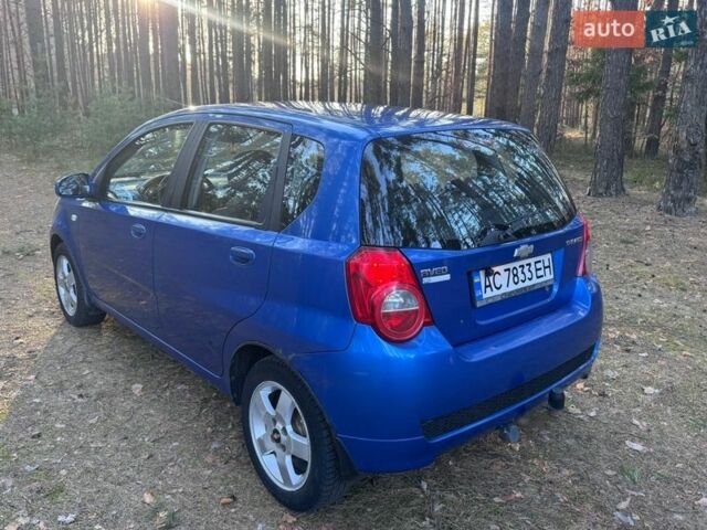 Синий Шевроле Авео, объемом двигателя 1.2 л и пробегом 250 тыс. км за 2250 $, фото 3 на Automoto.ua