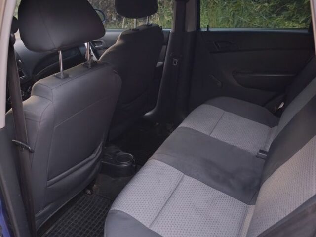 Синій Шевроле Авео, об'ємом двигуна 1.5 л та пробігом 325 тис. км за 3500 $, фото 4 на Automoto.ua
