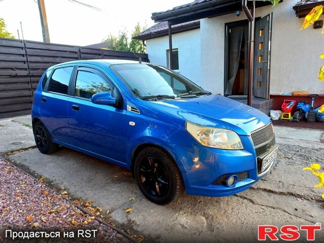 Синий Шевроле Авео, объемом двигателя 1.5 л и пробегом 209 тыс. км за 4500 $, фото 2 на Automoto.ua