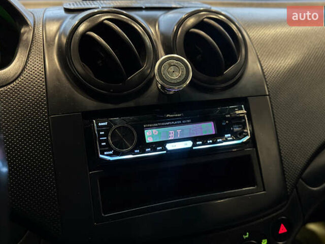 Синий Шевроле Авео, объемом двигателя 1.5 л и пробегом 217 тыс. км за 3999 $, фото 13 на Automoto.ua