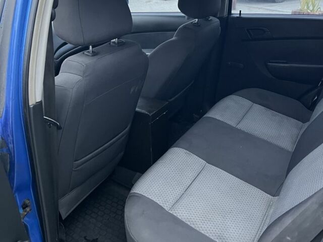 Синій Шевроле Авео, об'ємом двигуна 1.5 л та пробігом 193 тис. км за 3500 $, фото 13 на Automoto.ua