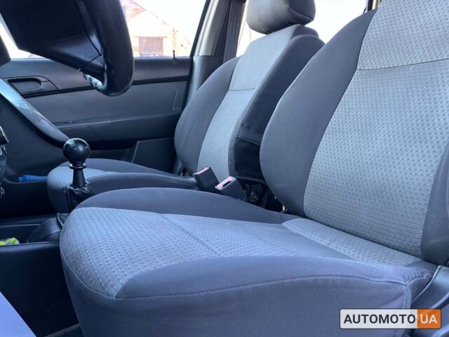 Синий Шевроле Авео, объемом двигателя 1.5 л и пробегом 212 тыс. км за 3499 $, фото 9 на Automoto.ua