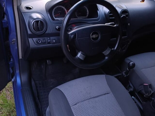 Синій Шевроле Авео, об'ємом двигуна 1.5 л та пробігом 325 тис. км за 3500 $, фото 5 на Automoto.ua
