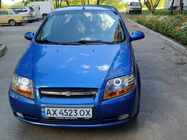 Синий Шевроле Авео, объемом двигателя 1.5 л и пробегом 198 тыс. км за 4200 $, фото 2 на Automoto.ua