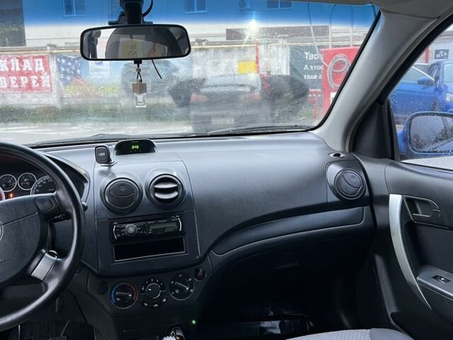 Синій Шевроле Авео, об'ємом двигуна 1.5 л та пробігом 193 тис. км за 3500 $, фото 12 на Automoto.ua