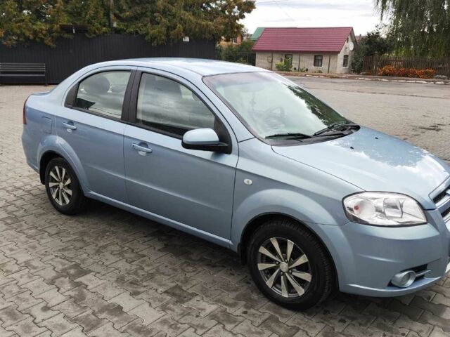 Синий Шевроле Авео, объемом двигателя 0 л и пробегом 107 тыс. км за 4400 $, фото 4 на Automoto.ua