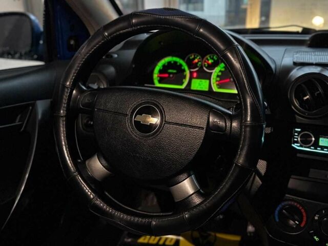 Синій Шевроле Авео, об'ємом двигуна 1.5 л та пробігом 217 тис. км за 3999 $, фото 12 на Automoto.ua