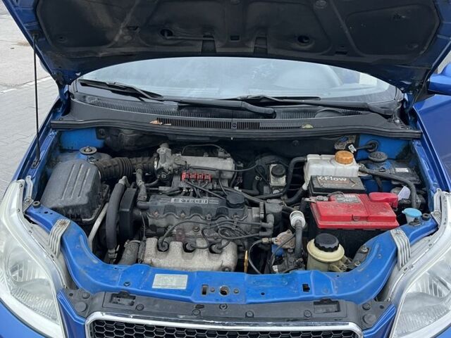 Синій Шевроле Авео, об'ємом двигуна 1.5 л та пробігом 193 тис. км за 3500 $, фото 19 на Automoto.ua