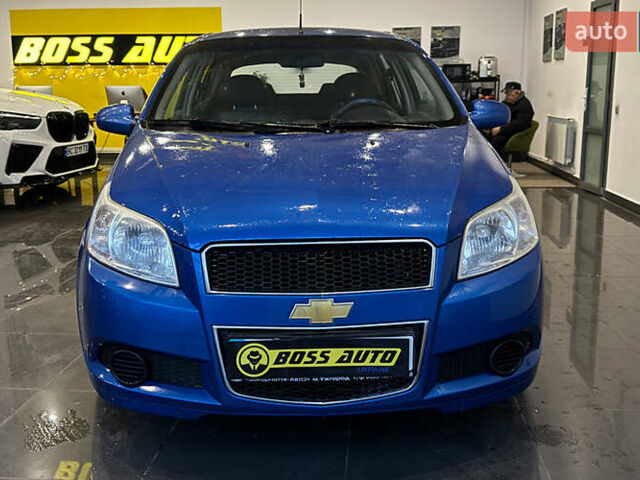 Синий Шевроле Авео, объемом двигателя 1.5 л и пробегом 217 тыс. км за 3999 $, фото 1 на Automoto.ua