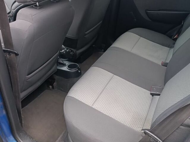 Синій Шевроле Авео, об'ємом двигуна 1.2 л та пробігом 175 тис. км за 2650 $, фото 6 на Automoto.ua