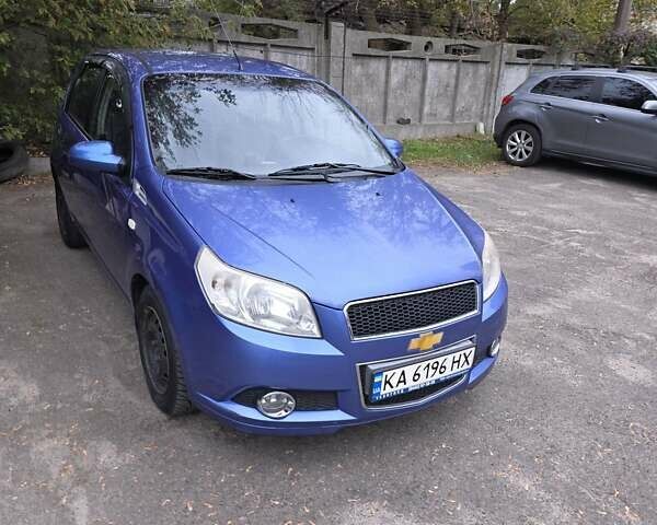 Синий Шевроле Авео, объемом двигателя 1.4 л и пробегом 205 тыс. км за 4200 $, фото 1 на Automoto.ua