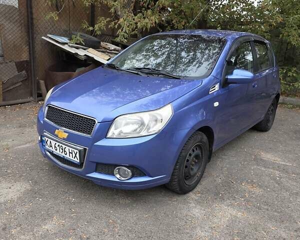 Синий Шевроле Авео, объемом двигателя 1.4 л и пробегом 205 тыс. км за 4200 $, фото 3 на Automoto.ua