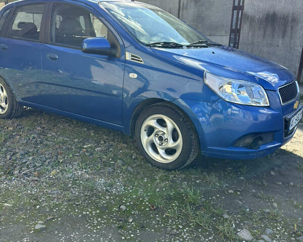 Синий Шевроле Авео, объемом двигателя 1.21 л и пробегом 211 тыс. км за 3500 $, фото 2 на Automoto.ua