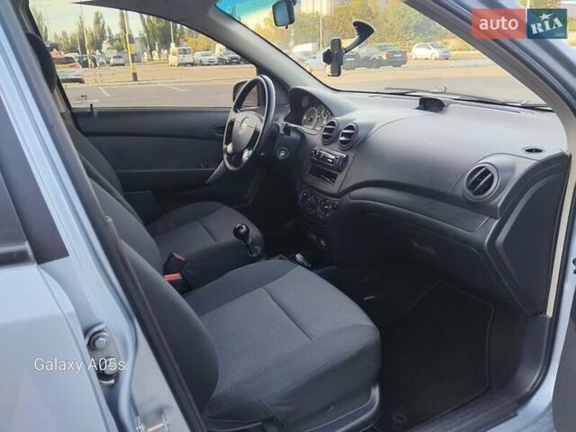 Шевроле Авео 2011 в Киеве на Automoto.ua Синий Шевроле Авео, объемом двигателя 1.5 л и пробегом 115 тыс. км за 4800 $, фото 3 на Automoto.ua