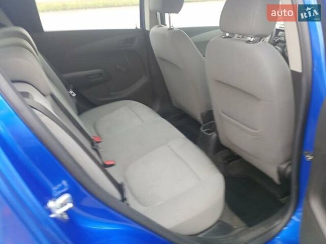 Синій Шевроле Авео, об'ємом двигуна 1.2 л та пробігом 248 тис. км за 5300 $, фото 11 на Automoto.ua