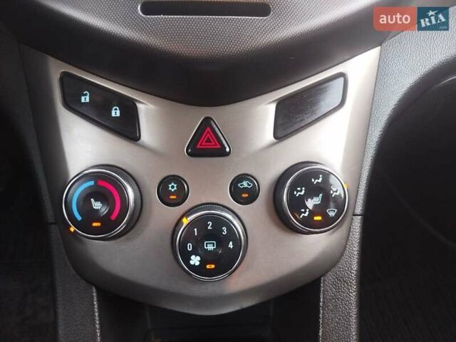 Синий Шевроле Авео, объемом двигателя 1.6 л и пробегом 116 тыс. км за 5900 $, фото 58 на Automoto.ua