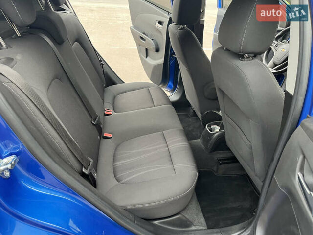 Синій Шевроле Авео, об'ємом двигуна 1.4 л та пробігом 160 тис. км за 6500 $, фото 47 на Automoto.ua