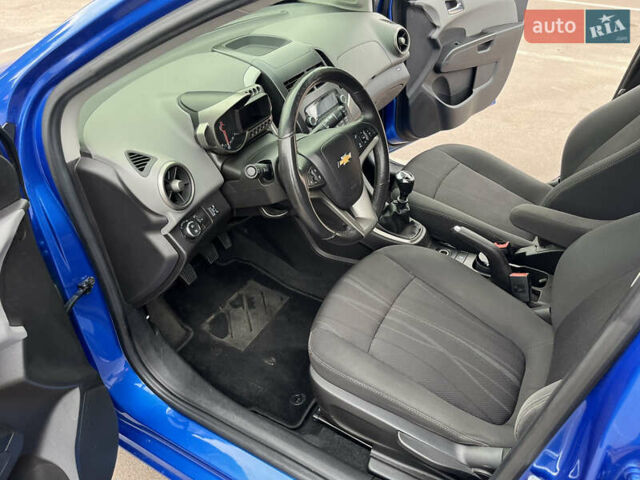 Синий Шевроле Авео, объемом двигателя 1.4 л и пробегом 160 тыс. км за 5999 $, фото 24 на Automoto.ua