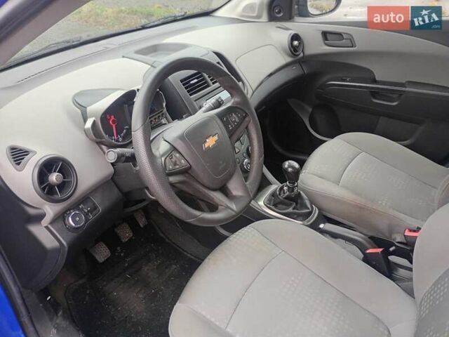 Синій Шевроле Авео, об'ємом двигуна 1.2 л та пробігом 248 тис. км за 5300 $, фото 18 на Automoto.ua